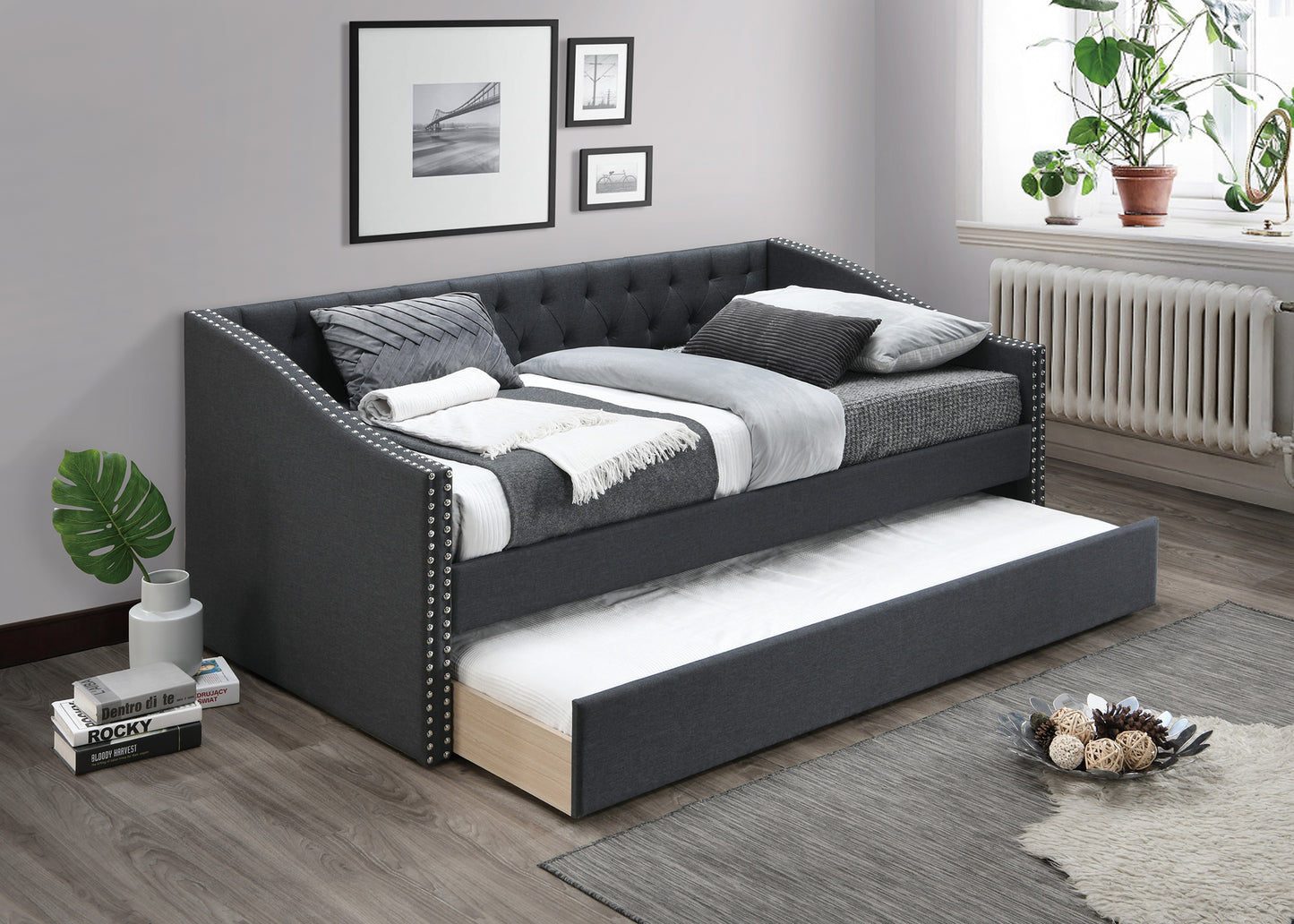 Day Bed with Trundle